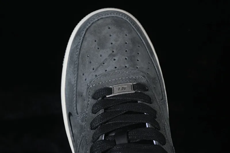 All categories Nk Air Force 1 Air Force series Nk Air Force 1 Low Air Force low-top Nike Air Force 1'07 Low Stussy co-branded charcoal gray elegant white Air Force 1 low-top casual sneakers DV5477-401